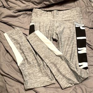 Victoria’s Secret PINK Ultimate leggings